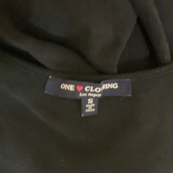 One Love Clothing - Picture 4 of 4